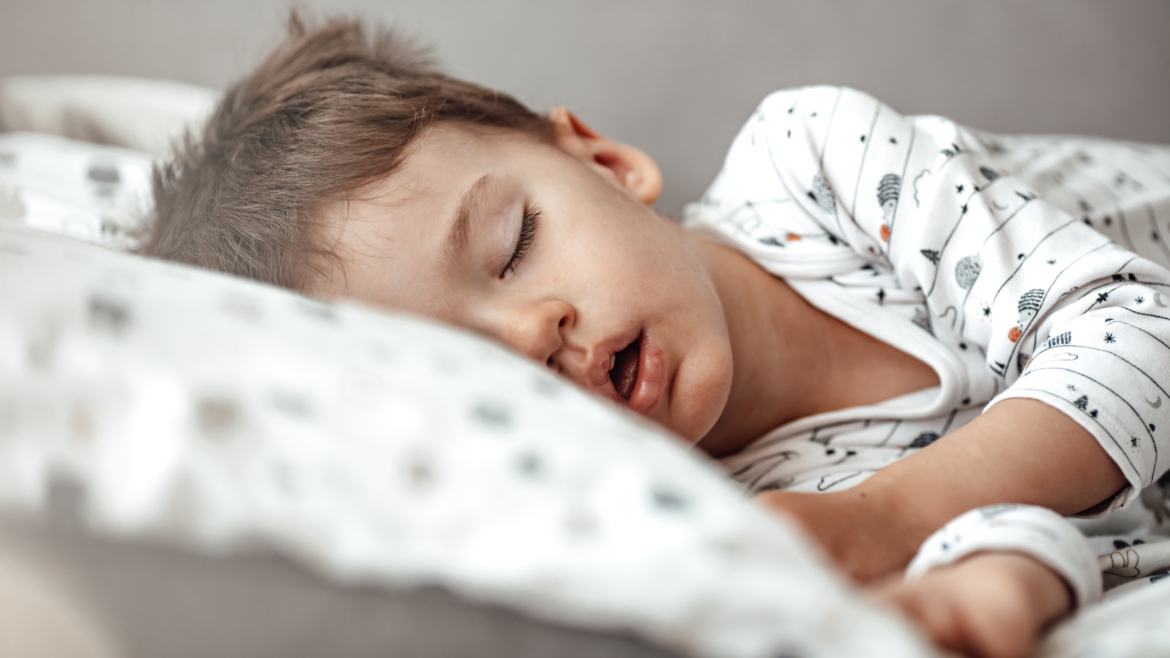 Cómo identificar y tratar la apnea del sueño en niños: mejora su calidad de vida