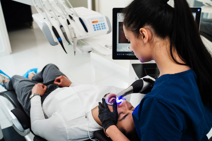 ¿Te van a colocar un implante? El TAG dental es tu mejor aliado