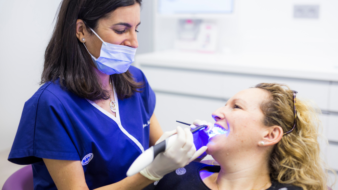 Sensibilidad tras un empaste dental: ¿Por qué duele más que antes?